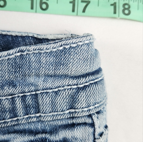 Ariya Jeans 13/14 Blue Jean Shorts Denim Embroidered Embellished Distressed - Picture 7 of 7